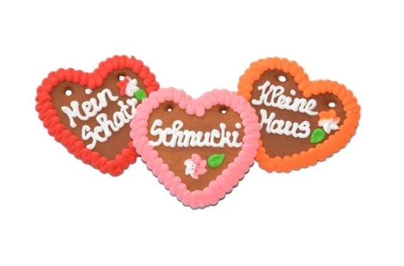 Gingerbread heart with saying, with various texts, 60 hearts in a box