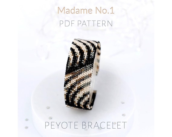 Chic Wavy Peyote Bracelet Pattern, Modern Organic Stripes Design with Illusion of Movement, a Timeless and Elegant Cuff for Business Attire