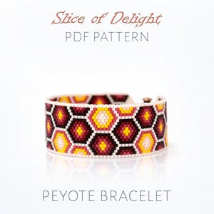 Patrón de pulsera de peyote con diseño de panal, gráfico de brazalete hexagonal geométrico, tonos bayas con temática de abejas, puntada de abalorios de conteo impar