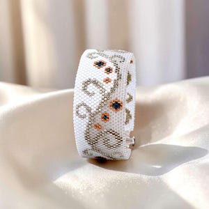 Peyote armbandpatroon – bloemenrank wit & zilver bruiloft sieraden / PDF-patroon