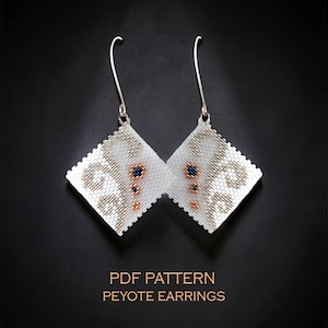 Peyote earrings pattern – floral kite shape white & silver square wedding jewelry / PDF pattern