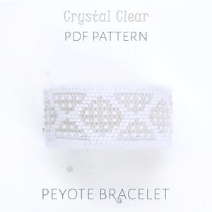 TOHOビーズ用スカンジナビア風奇数ペヨーテブレスレットのパターン、モノクロホワイトレースカフ、ループエッジのチュートリアル付き（無料）