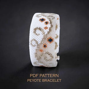Peyote pattern beaded bracelet | subtle two tone design | silver wine & gold flowers | digital pattern