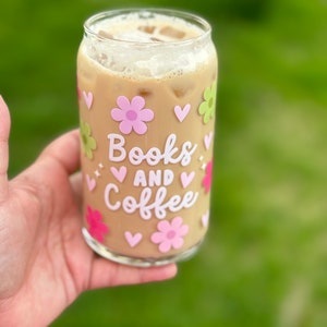 Florale Bücher und Kaffeeglas Becher: 16oz Eiskaffeetasse mit Deckel & Strohhalm