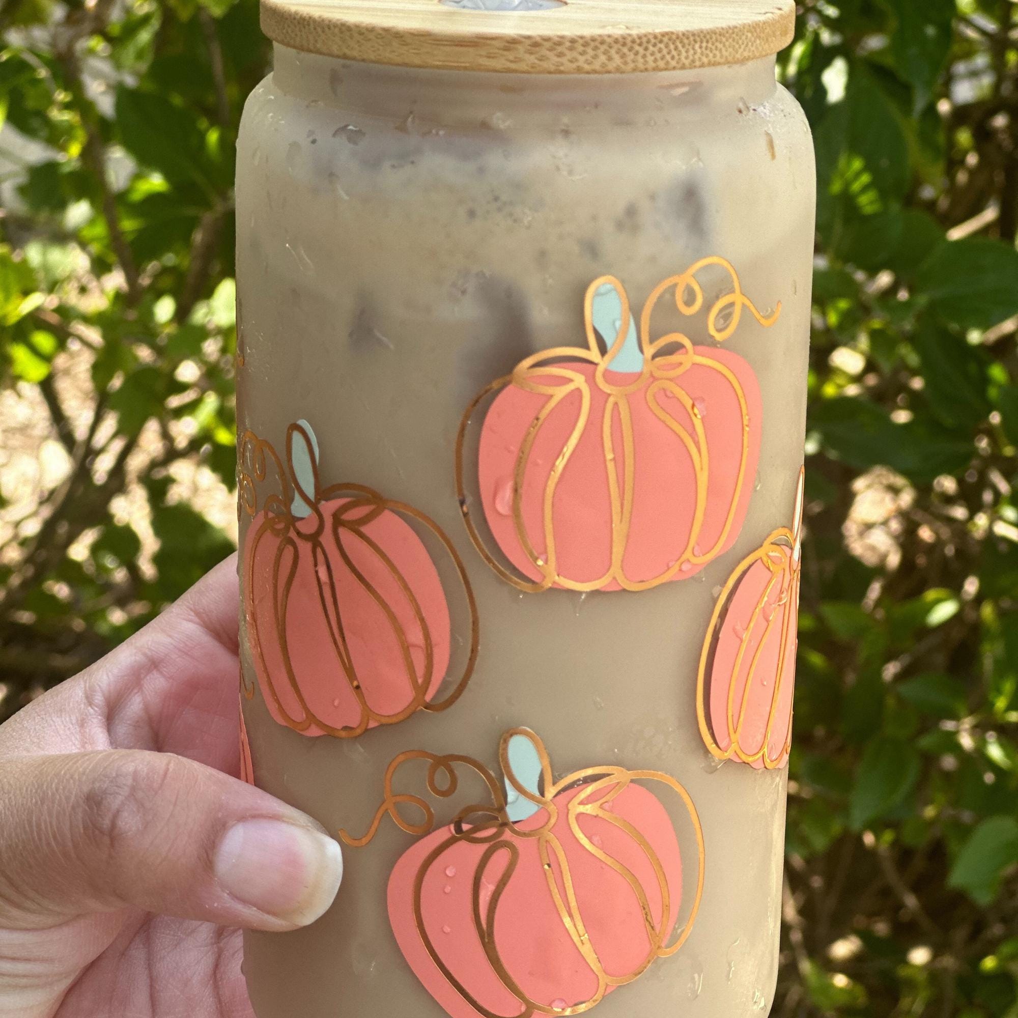 Lallisa Einweg-Kaffeetassen Herbst-Design, 473 Ml – Mit Deckel, Strohhalm & Ärmel, 50-teilig, Für Erntedank & Partys