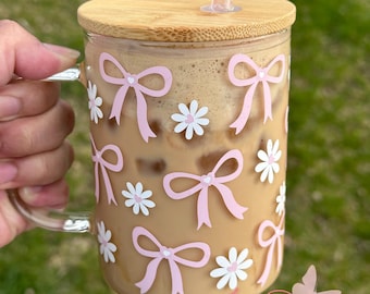 Bow and Daisy Glass Mug – 15oz Iced Coffee Cup with Lid & Straw