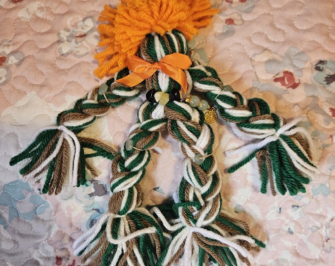 Divination Doll for Intuitive Reflection and Insight– Green spirit doll with Citrine & Aventurine