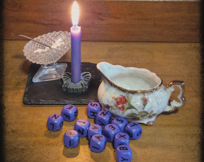 Spirit Dice Set – Hand-Painted Wooden Divination Dice with Storage Box