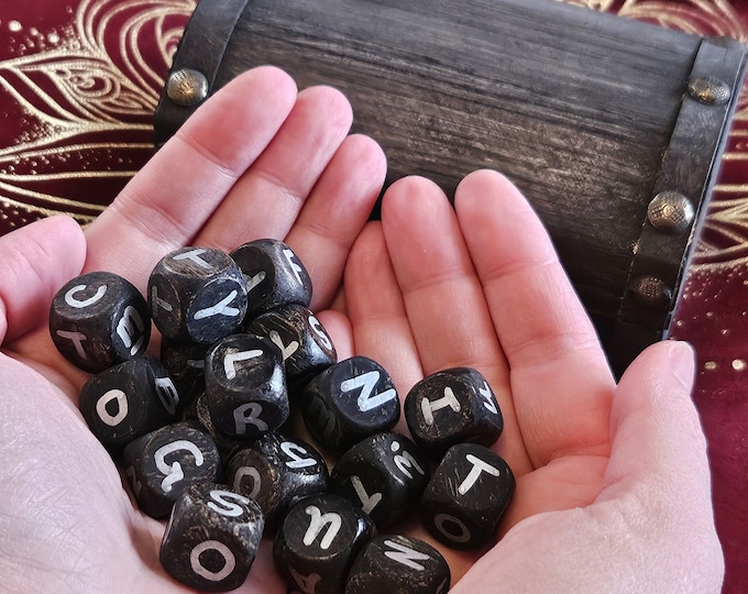 Divination Dice for Intuitive Readings, Reflection, and Paranormal Investigations