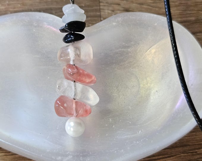 Talisman for Grounding & Clarity - Watermelon Quartz, Onyx and Marble