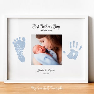 Imprimible primer día de la madre como recuerdo del bebé de mamá / Regalo de huellas y huellas de manos para mamá / Regalo de bebé para mamá / Regalo de nueva mamá del bebé