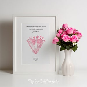 Afdrukbaar voetafdrukcadeau voor oma | Moederdagcadeau voor oma | DIY hartvoetafdruk cadeau | Aandenken cadeau van baby voor Grammy