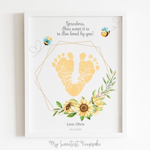 Regalo imprimible de la abuela con la huella del bebé / Regalo de recuerdo del Día de la Madre del bebé para la abuela / ¡Qué dulce es que tu amada Abeja! / Idea de regalo