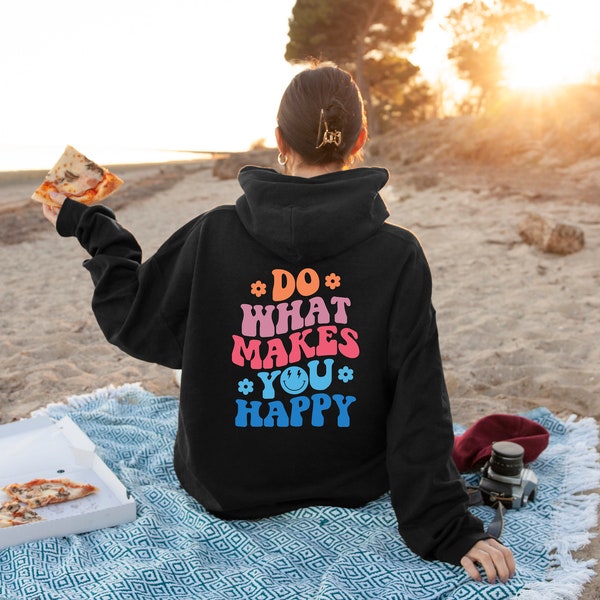 Doe wat je gelukkig maakt hoodie, woorden op de rug hoodie, trendy hoodie, retro hoodie, preppy VSCO shirt, inspirerende hoodie, smiley gezicht