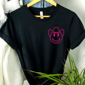 Cowboy Hat Smiley Face T-Shirt, Wild West Shirt, Rodeo Shirt, Vintage Cowboy Shirt, Western Style Shirt, Cowgirl Shirt, Country Music Shirt