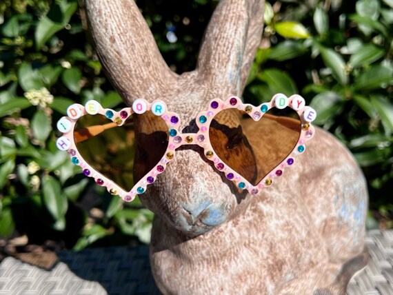 Lunettes de soleil de Pâques pour enfants Bunny Hop Love My Peeps Cool  Chick Hey My Peeps Hide Or Dye Bunny Love -  France