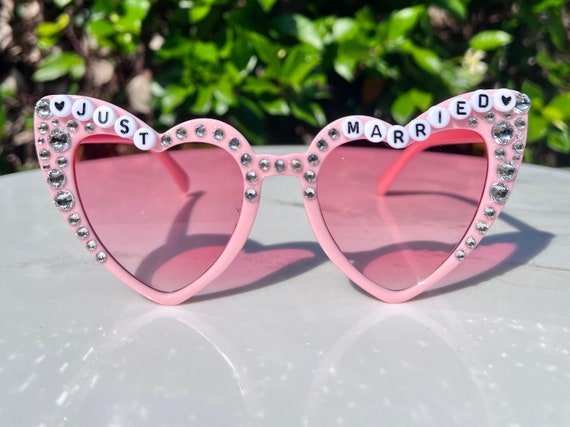 JUST MARRIED Sunglasses Embellished Wedding Eyewear Heart Frame  Sunglasses