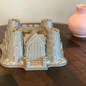 NORDIC WARE Castle Bundt Pan