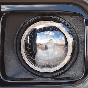 7&quot; Headlight Adapters and Shroud Bundle - Hummer H3 H3T
