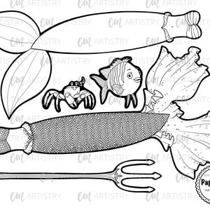 Pu&ograve; includere: Bambola di carta stampabile in bianco e nero di una sirena con un pesce, un granchio e un tridente. La sirena ha una lunga coda fluida con squame e una corona. Il pesce ha una grande pinna e una piccola bocca. Il granchio ha otto zampe e due chele. Il tridente ha tre punte.