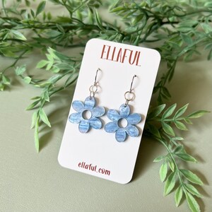 Blue Skies Daisy Earrings - Lightweight Acrylic Dangles - Hypoallergenic Earrings