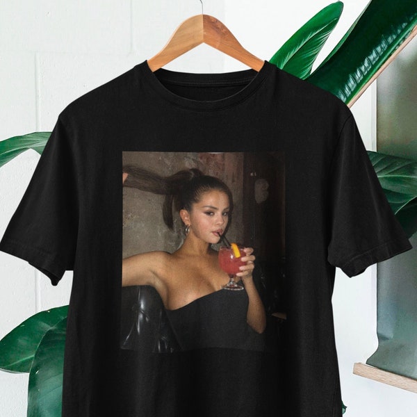 Selena Gomez photo t-shirt | Selena Gomez fans top | Selena Gomez merch shirt | Selena Gomez gift | Rare Beauty | Selena Gomez hoodie