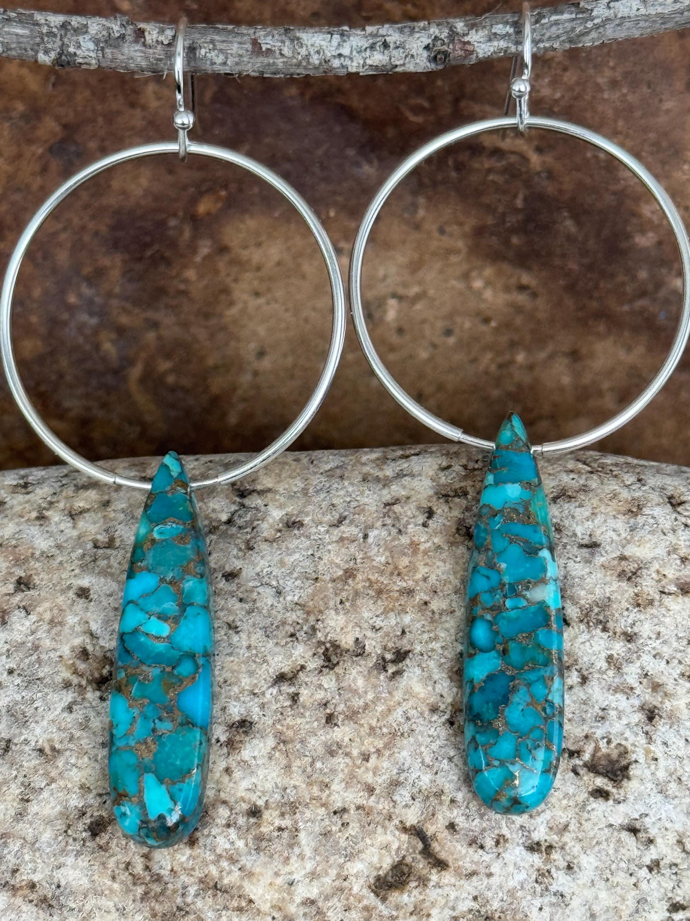 Orecchini Pendenti Fatti A Mano – Placcato Argento Con Turchese Blu – Nuovi