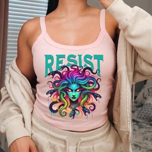 Medusa Feminist Shirt Resist Crop Top Women Power Feminism T-shirt Political Shirt Democrat Shirt Women Empowerment Protest Shirt