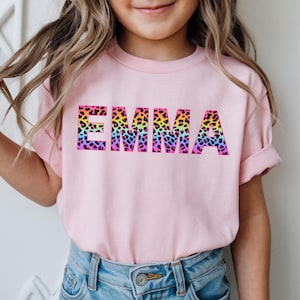 Maglietta con nome personalizzato / Maglietta per compleanno bambino / Maglietta con Frank Lisa leopardata arcobaleno / Maglietta per festeggiata / Maglietta per compleanno personalizzata