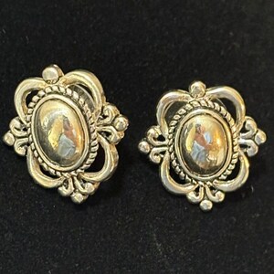 Vintage Silver Tone Pierced Stud Earrings Unsigned