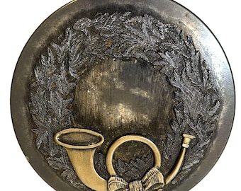 Vintage metalen koekjestrommel Metzke tinnen kerstdennenkrans met bugelhoorn