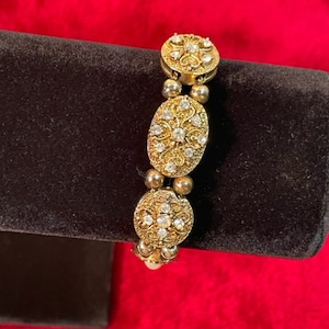 Vintage 6” Rhinestones & Faux Pearls on Floating Round Oblong Goldtone Panels Bracelet, Safety Clasp, Costume