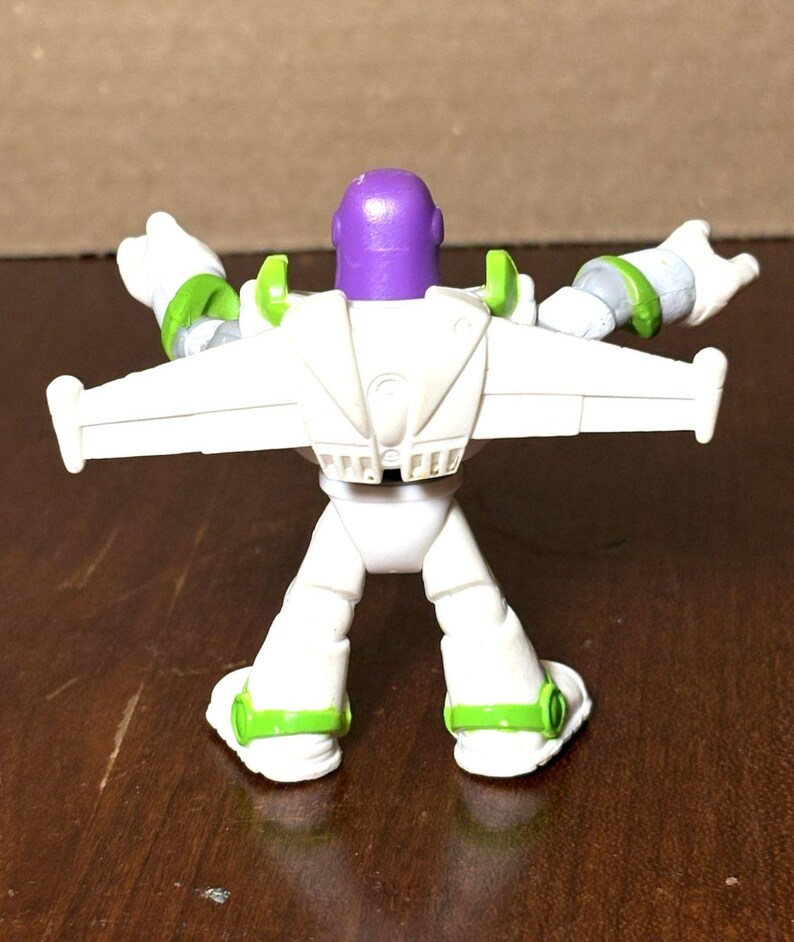 2-3/4 Imaginext Disney/Pixar Toy Story Buzz Lightyear-actiefiguur afbeelding 3