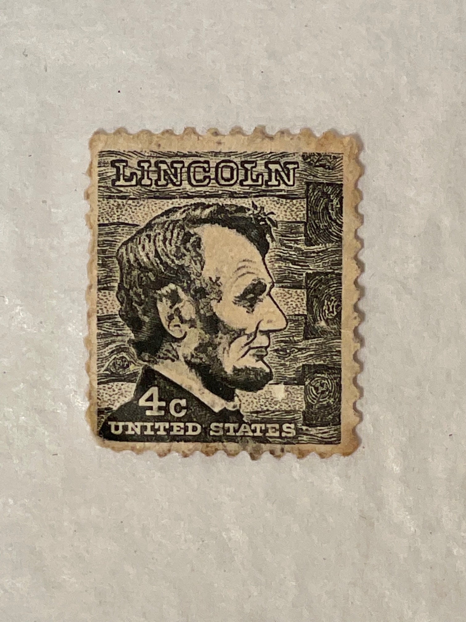 Vintage Uncirculated 1965 Lincoln 4c Black Engraved Stamp, F