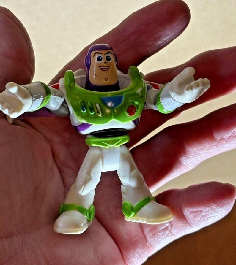 2-3/4 Imaginext Disney/Pixar Toy Story Buzz Lightyear-actiefiguur afbeelding 5