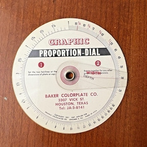 Calculadora de escala proporcional con dial de proporción gráfico vintage, logotipo de Baker Colorplate