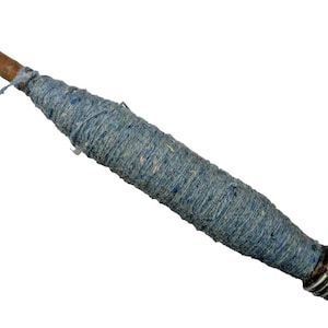 Vintage Holz Klöppelspindel mit Blauem Baumwollfaden