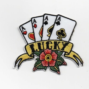 Écusson brodé à repasser porte-bonheur : cartes de poker « Four As Winning » 3 1/4 po. x 3 po.