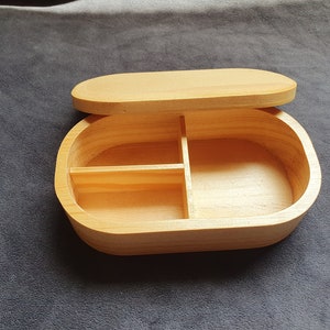Personalisierbare Bento Box mit Trennwand