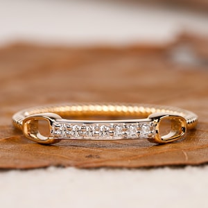 14k Solid Gold Minimalist Wedding Ring Chain Slim Eternity Ring Link Band Pave Lab Round Diamond Ring Thin Minimalist Ring For Women
