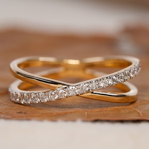 Crossover Round Lab Grown Wedding Ring Solid Yellow Gold Criss Cross Minimalist Ring X Cross Round Diamond Ring Stackable Ring For Women