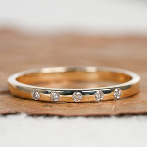5 Stone Micro Pave Set Minimalist Diamond Ring Dainty Stacking Ring 14k Solid Gold Lab Diamond Wedding Band for Women Daily Wear Ring