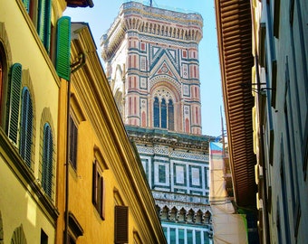 Florence Cathedral, formally the Cathedral of Saint Mary of the Flower (Cattedrale di Santa Maria del Fiore), Florence, Italy.  Digital phot