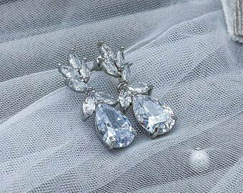 Wedding Crystal Teardrop Earrings for Bride and Bridesmaid, Stunning Wedding Jewelry