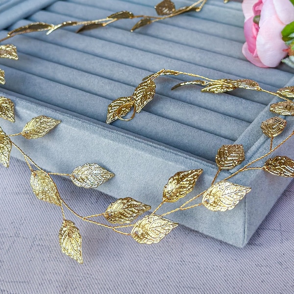 Bridal Gold Leaves Hair Vine and Hair Pins for the Perfect Bridal Look
