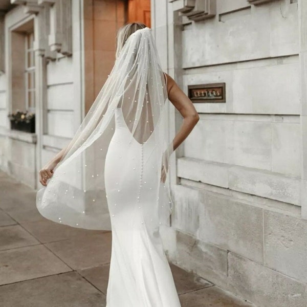 Luxury Waltz Wedding Pearl Veil - Elegant Bridal Accessories