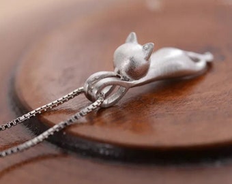 Polishing Pedant Cute Cat Necklace for Women or Girls