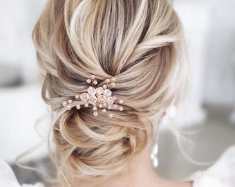 Delicate Hair Comb with Flowers and Pearls - Wedding Hair Accessory for Bride and Bridesmaid
