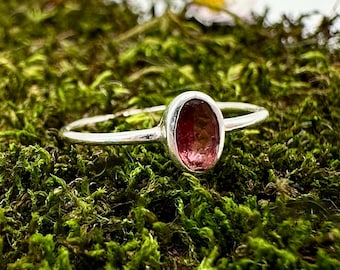 Bague fine tourmaline rose : pierres précieuses superposables en argent sterling - Bague de fiançailles