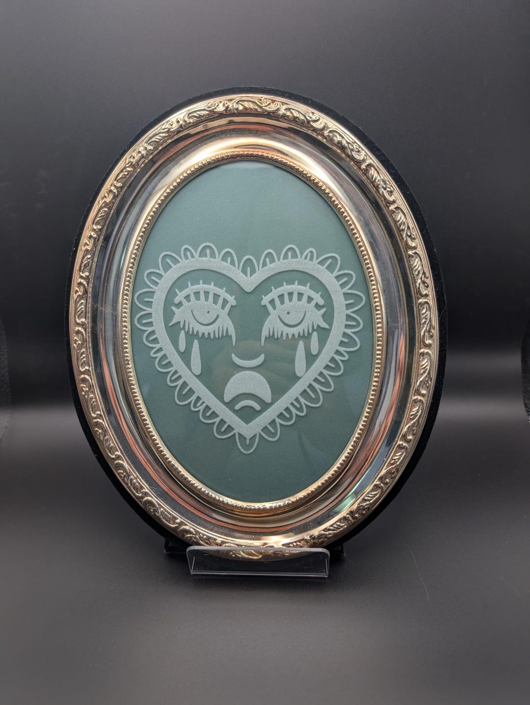 Vintage Oval Frame With Laser Engraved Crying Heart | Tattoo Style Art ...